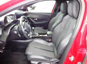 Photo 5 sur 9 - Peugeot 208 Puretech 100 CV GT BVM6