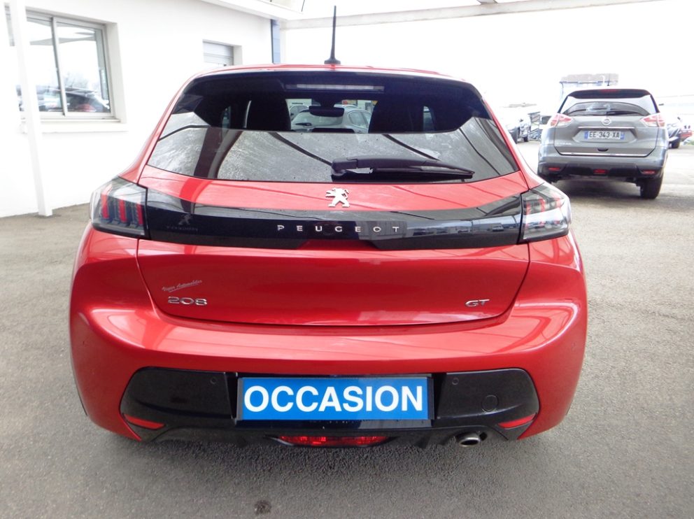 Photo 8 sur 9 - Peugeot 208 Puretech 100 CV GT BVM6