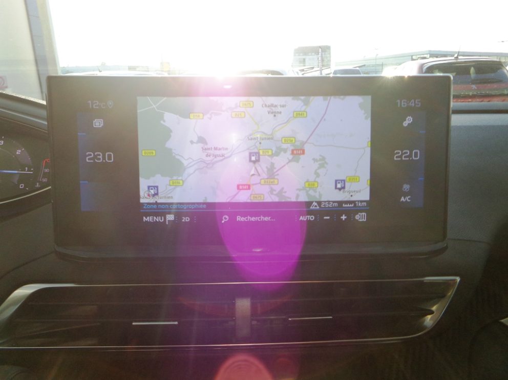 Photo 4 sur 10 - Peugeot 3008 BlueHDi 130 CV Active Pack BVM