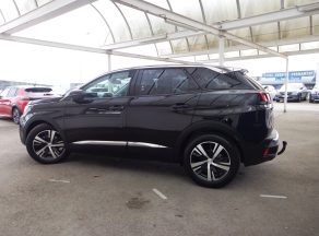 Photo 2 sur 11 - Peugeot 3008 BlueHDi 120 CV Allure BVM