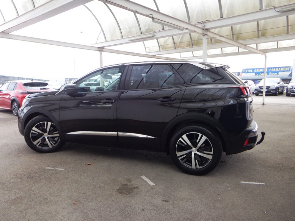 Photo 2 sur 11 - Peugeot 3008 BlueHDi 120 CV Allure BVM