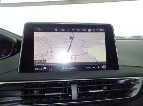 Photo 5 sur 11 - Peugeot 3008 BlueHDi 120 CV Allure BVM