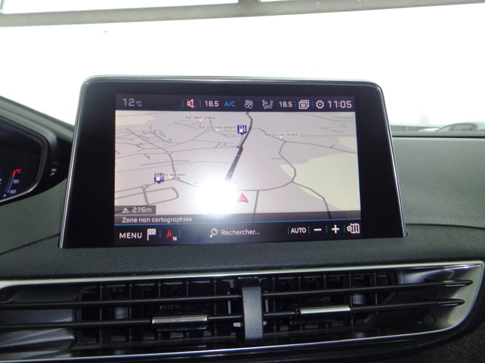 Photo 5 sur 11 - Peugeot 3008 BlueHDi 120 CV Allure BVM