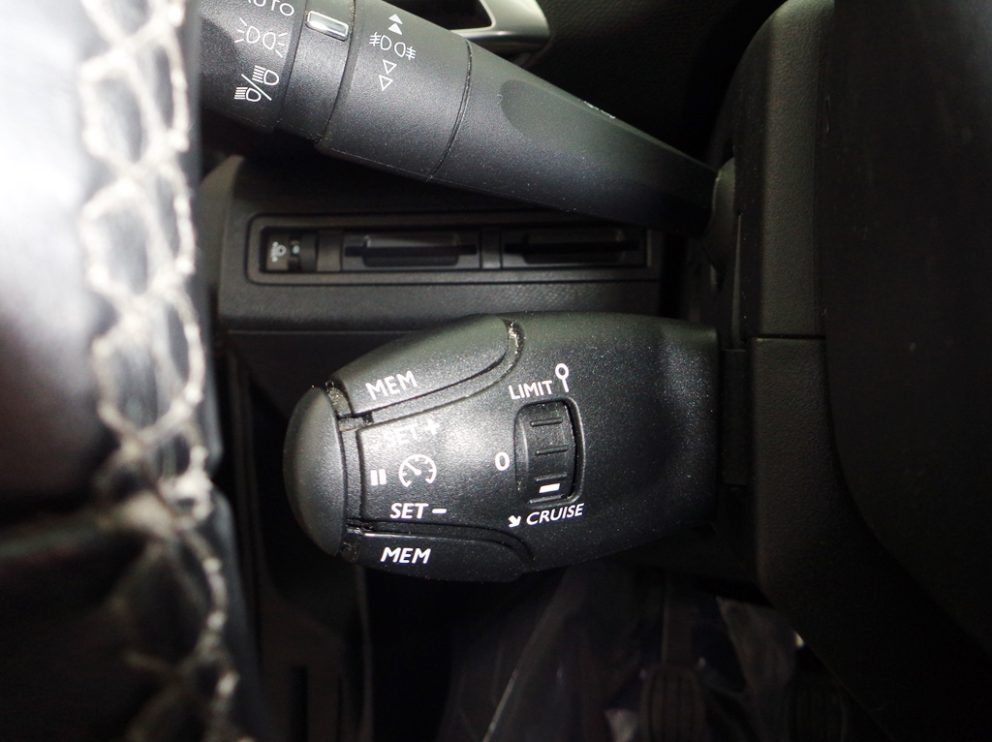 Photo 6 sur 11 - Peugeot 3008 BlueHDi 120 CV Allure BVM