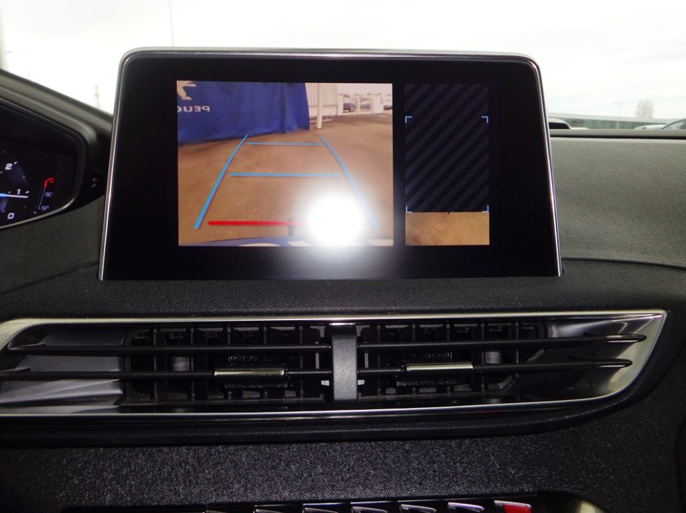 Photo 7 sur 11 - Peugeot 3008 BlueHDi 120 CV Allure BVM