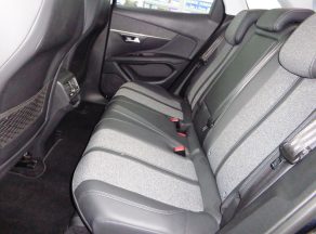 Photo 8 sur 11 - Peugeot 3008 BlueHDi 120 CV Allure BVM