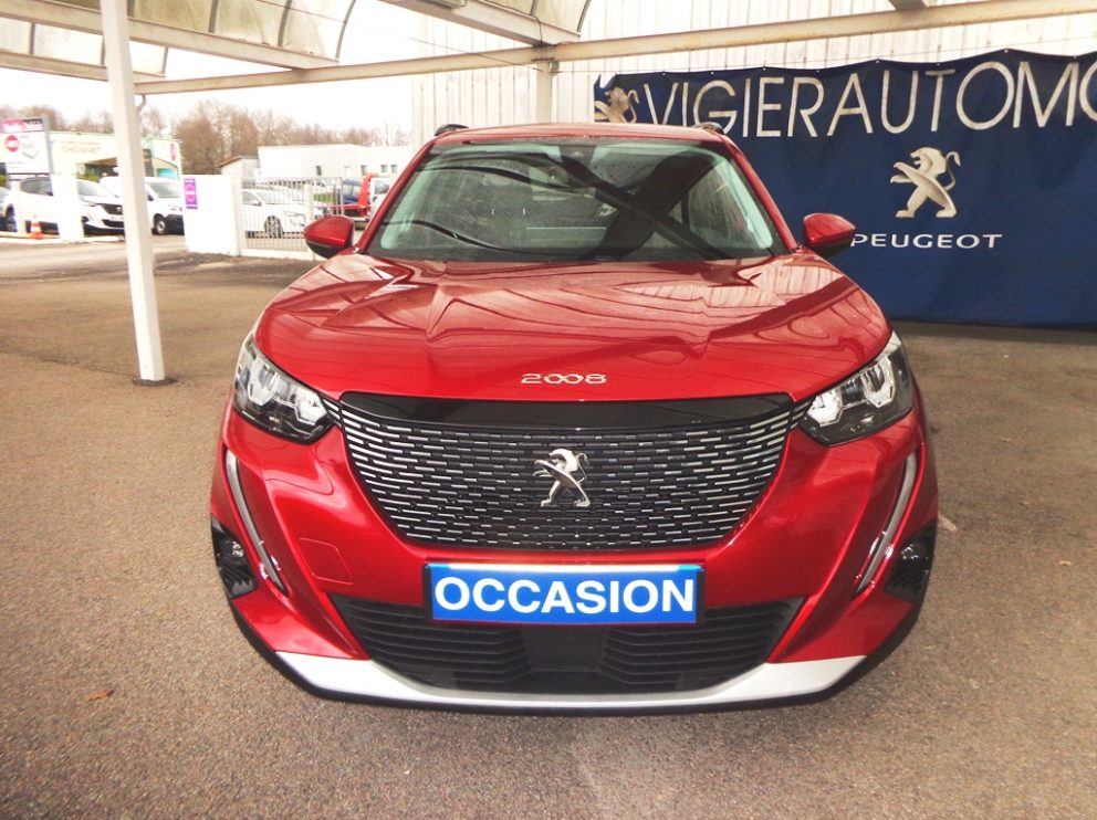 Photo 3 sur 11 - Peugeot 2008 BlueHDi 130 CV Allure Business BVA