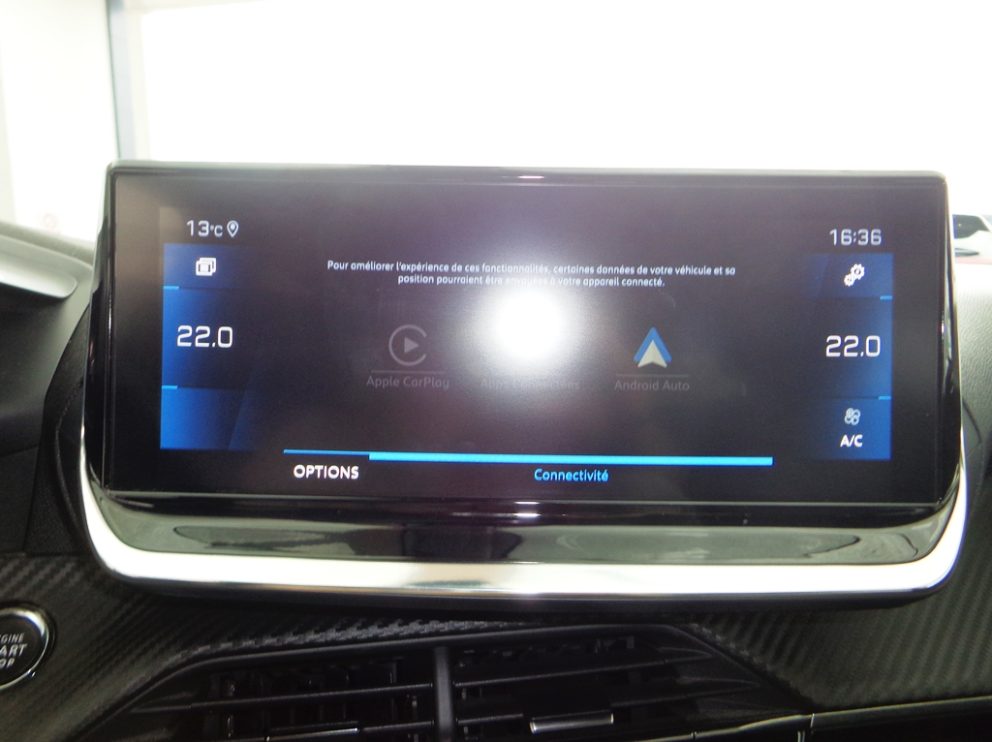Photo 5 sur 11 - Peugeot 2008 BlueHDi 130 CV Allure Business BVA
