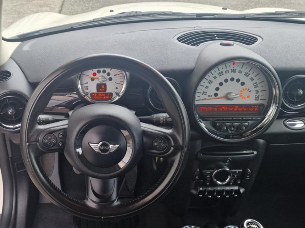 Mini COOPER DIESEL 112 CV  - photo 8