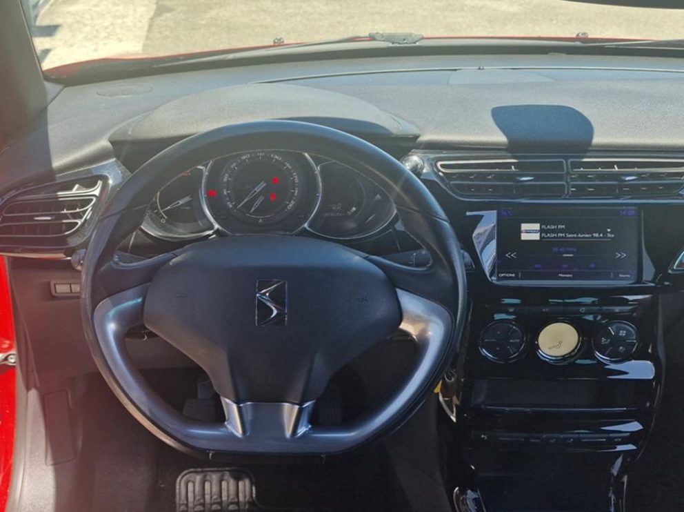 DS DS3 B-HDi 100 CV CONNECT-CHIC - photo 8