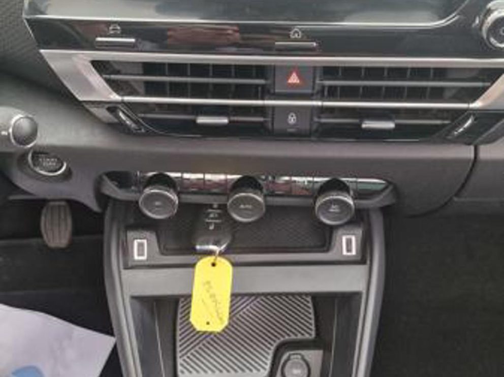 Citroën C4 B-HDI 110 CV SHINE - photo 11