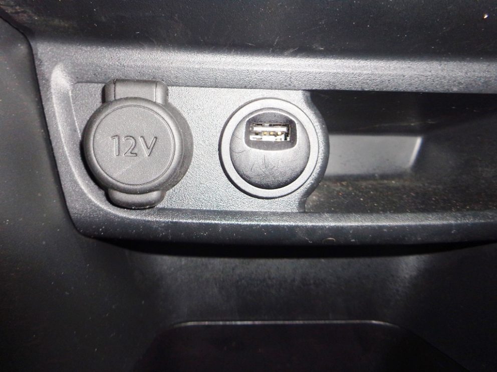 Peugeot 2008 BLUEHDI 100 CV ALLURE BUSINESS BVM - photo 8
