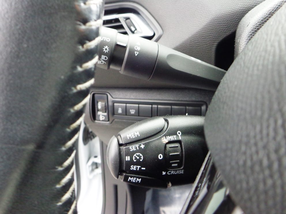 Peugeot 308 BLUEHDI 100 CV ACTIVE BVM - photo 7