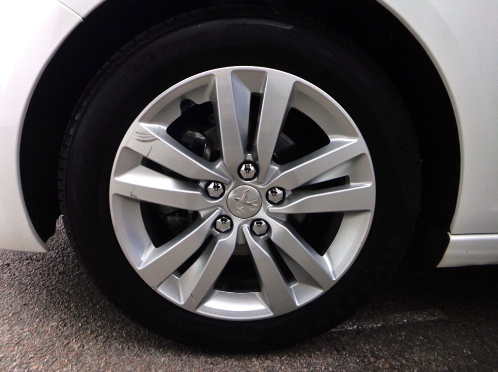 Peugeot 308 BLUEHDI 100 CV ACTIVE BVM - photo 11