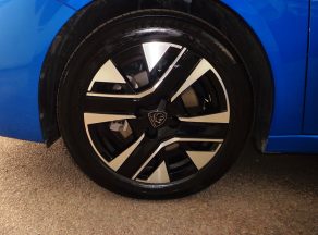 Peugeot 208 NV 208 1.2 I 100 CV ALLURE BVM - photo 11
