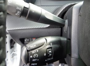 Peugeot 208 PURETECH 75 CV LIKE BVM - photo 8