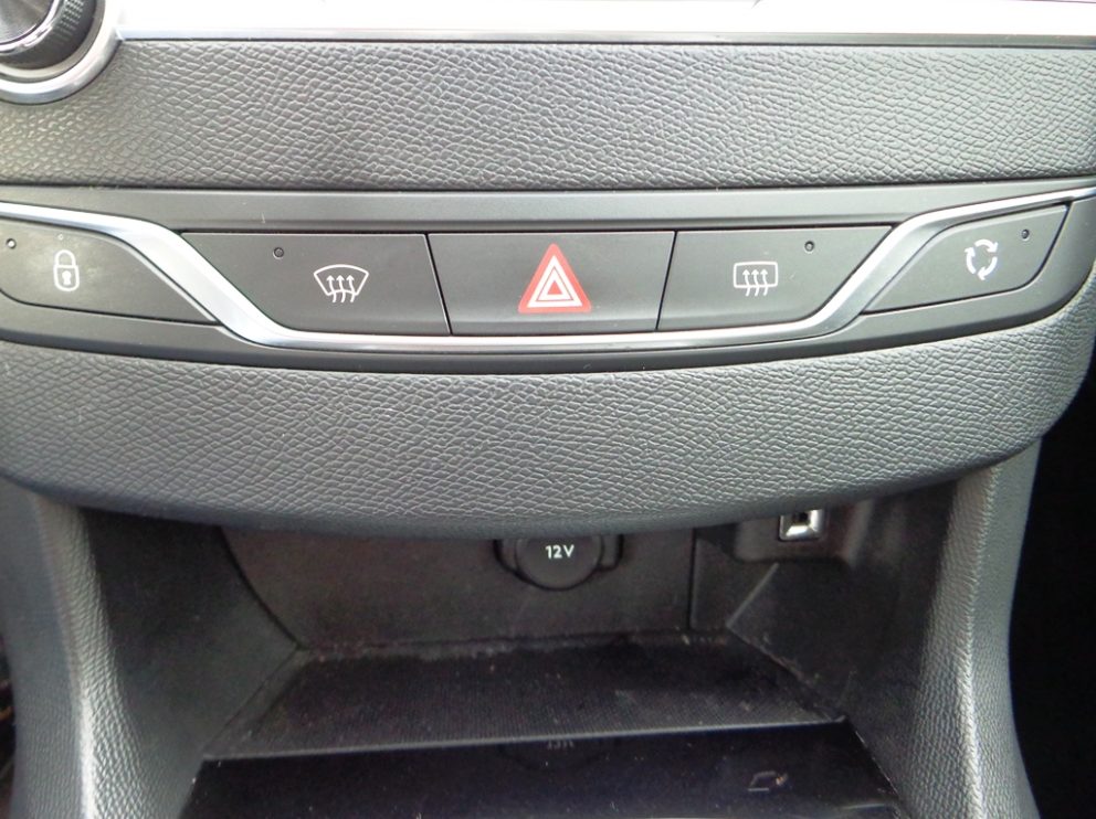 Peugeot 308 BLUEHDI 100 CV ACTIVE BVM - photo 7