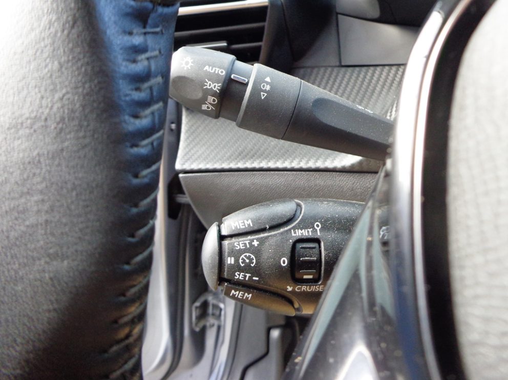 Peugeot 208 BLUEHDI 100 CV ALLURE BUSINESS BVM - photo 11