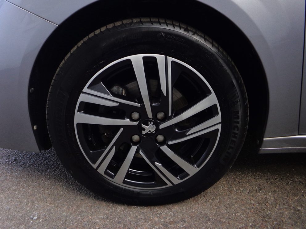 Peugeot 208 BLUEHDI 100 CV ALLURE BUSINESS BVM - photo 14