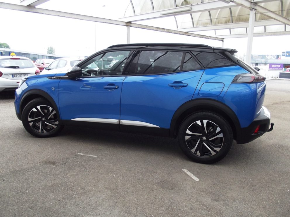 Peugeot 2008 BLUEHDI 130 CV GT LINE EAT8 - photo 2