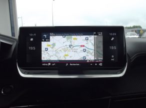 Peugeot 2008 BLUEHDI 130 CV GT LINE EAT8 - photo 4