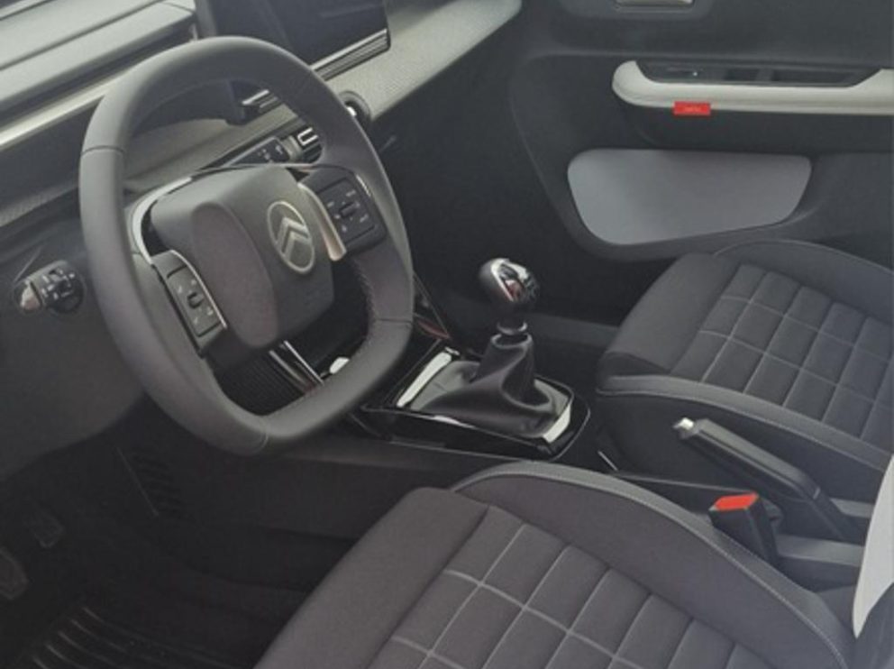 Citroën C3 1.2 TURBO MAX - photo 4