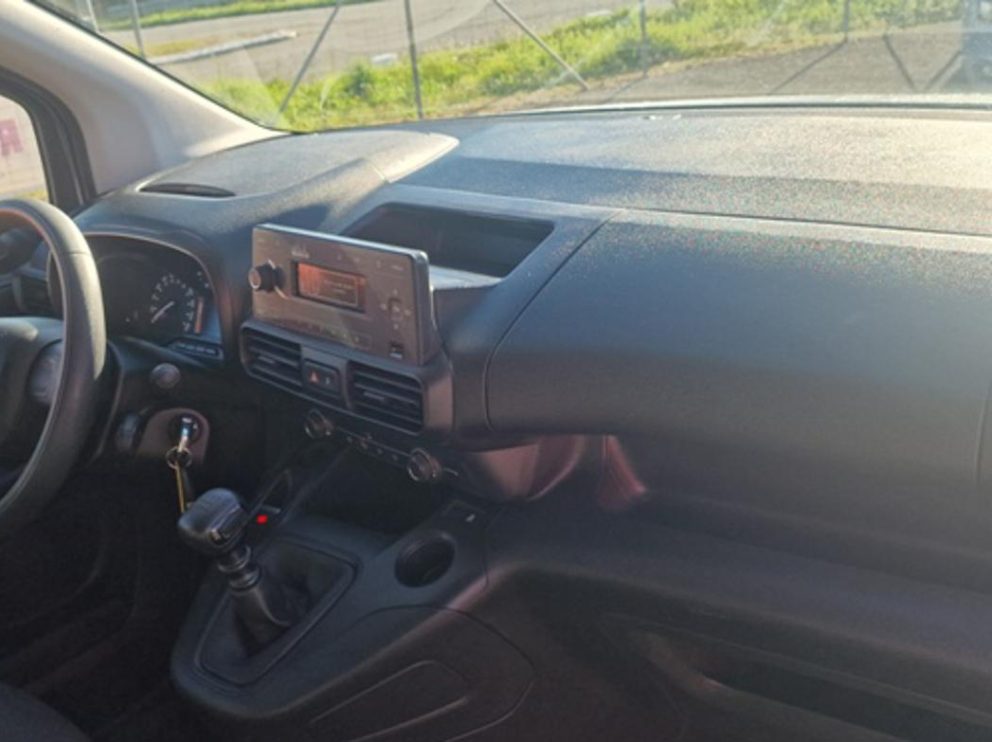 Citroën BERLINGO VAN B-HDI 130 CV CLUB - photo 7