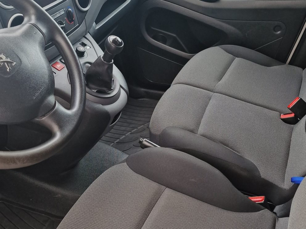 Peugeot PARTNER VAN  B-HDI 100 CV ASPHALT - photo 6