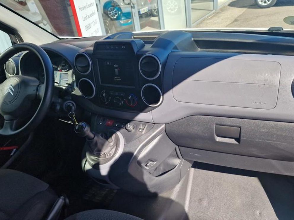 Citroën BERLINGO VAN b-hdi 100 cv business - photo 6