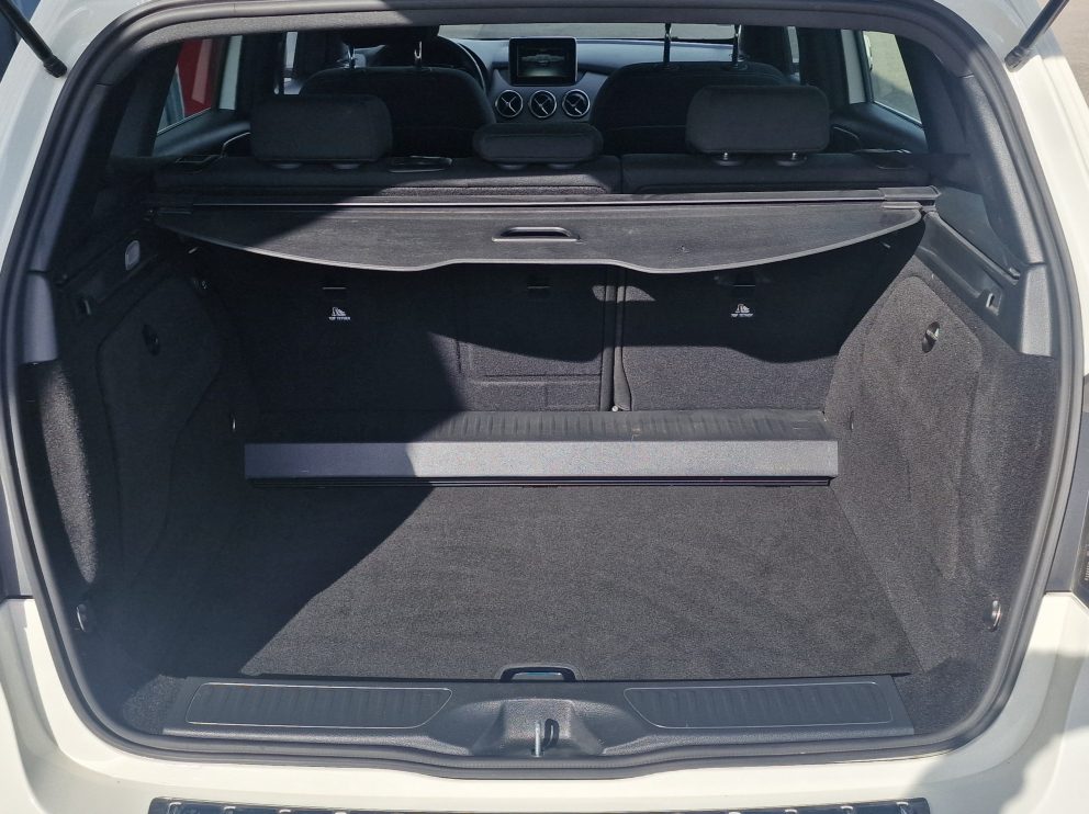 Mercedes-Benz CLASSE B 160 D 90 CV INSPIRATION - photo 9
