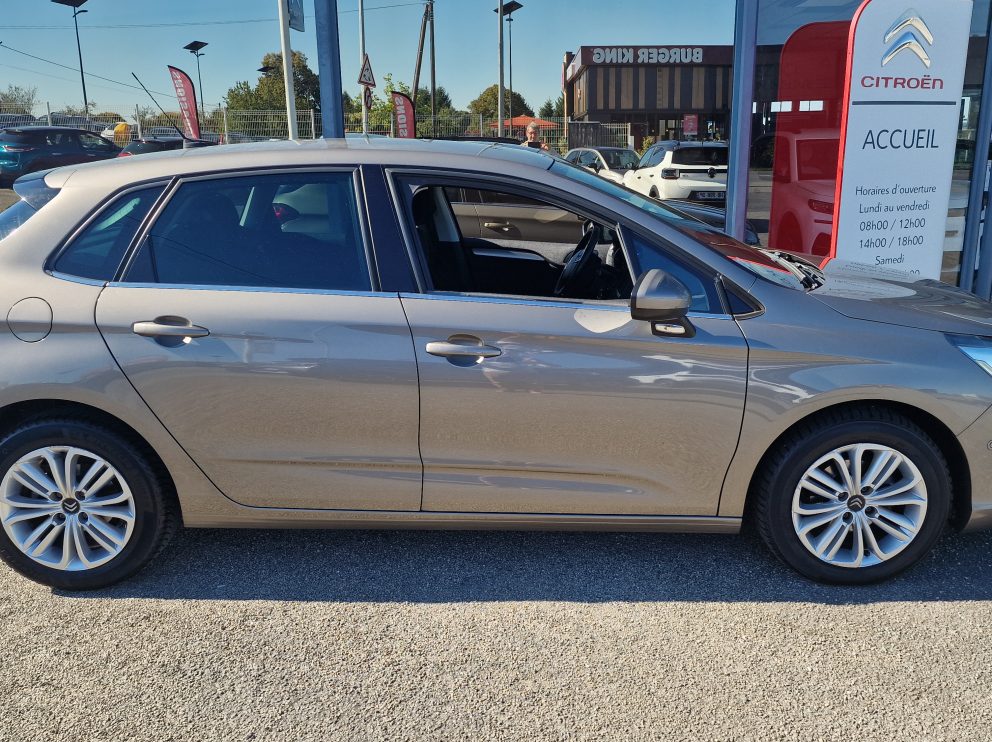 Citroën C4 B-HDI 100 CV MILLENIUM - photo 3