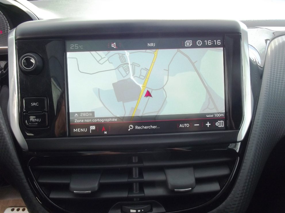 Peugeot 2008 BLUEHDI 120 CV GT LINE EAT6 - photo 9