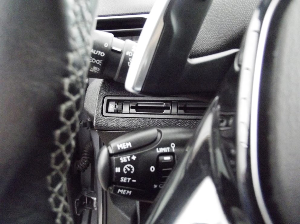 Peugeot 3008 BLUEHDI 100 CV ACTIVE BUSINESS EAT8 - photo 5