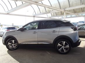 Peugeot 3008 PURETECH 130 CV ALLURE PACK EAT8 - photo 2