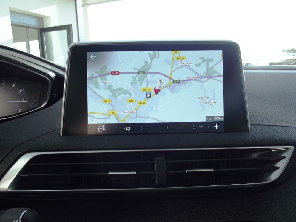 Peugeot 3008 PURETECH 130 CV ALLURE PACK EAT8 - photo 6