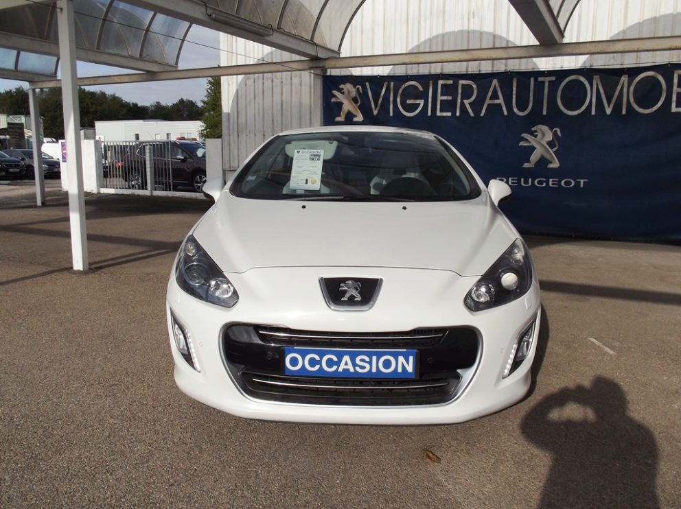 Peugeot 308 CC 163 CV HDI ROLAND GARROS BVM - photo 3