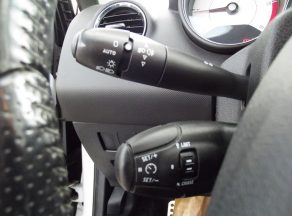Peugeot 308 CC 163 CV HDI ROLAND GARROS BVM - photo 5