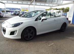Peugeot 308 CC 163 CV HDI ROLAND GARROS BVM - photo 11