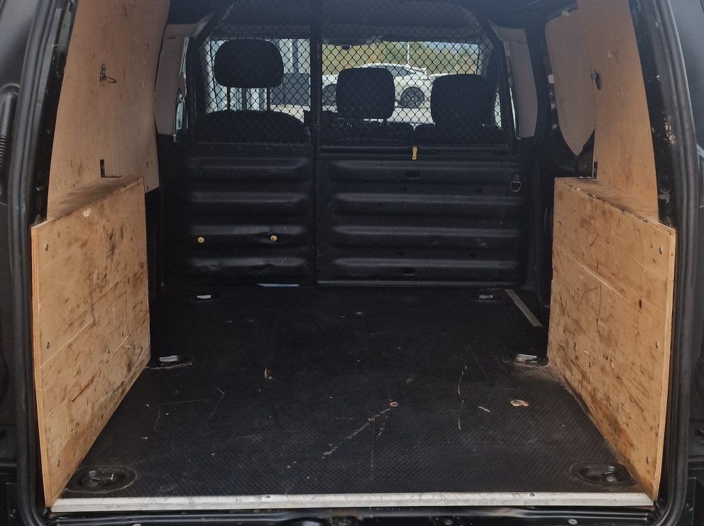 Peugeot PARTNER VAN B-HDI 100 CV PREMIUM PACK - photo 8