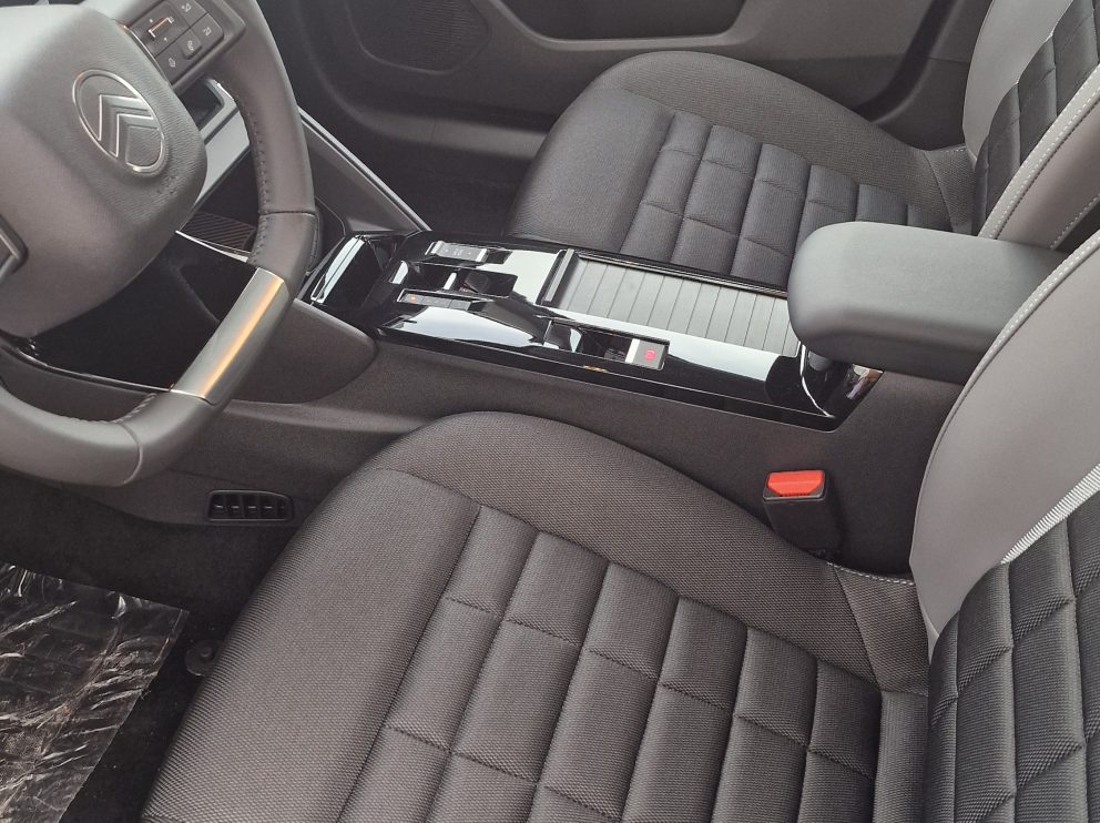 Citroën C4  HYBRIDE 154 CV E-DCS6 COLLECTION - photo 6