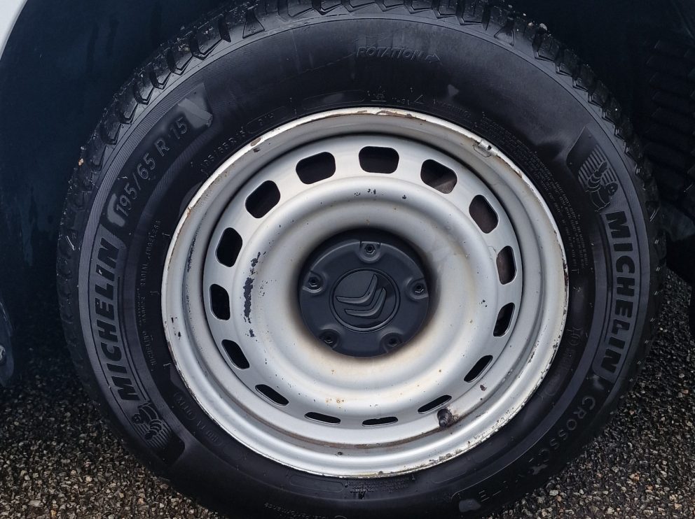 Citroën BERLINGO VAN B-HDI 100 CV CLUB - photo 12