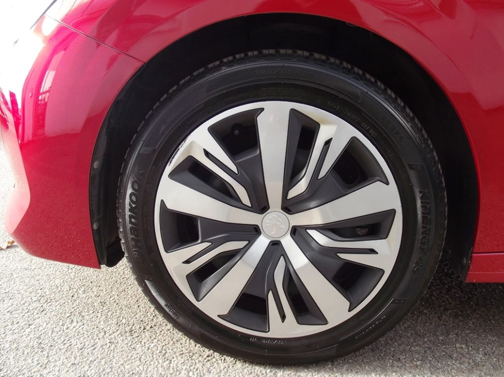 Peugeot 208 BLUEHDI 100 CV ACTIVE PACK BVM - photo 13