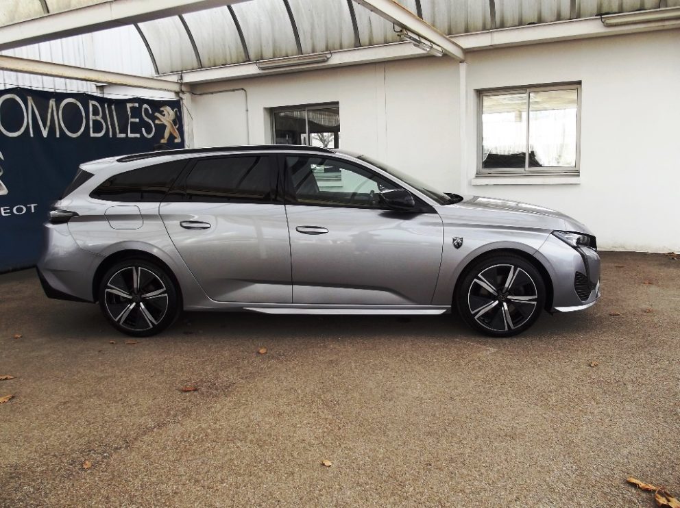 Peugeot 308 SW BLUEHDI 130 CV GT  EAT8 - photo 4