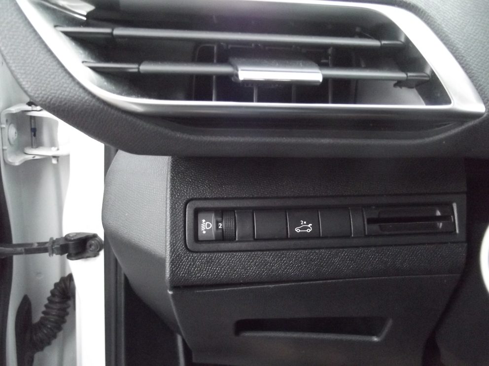 Peugeot 5008 BLUEHDI 130 CV ALLURE BVM - photo 8