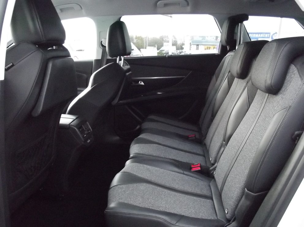 Peugeot 5008 BLUEHDI 130 CV ALLURE BVM - photo 10