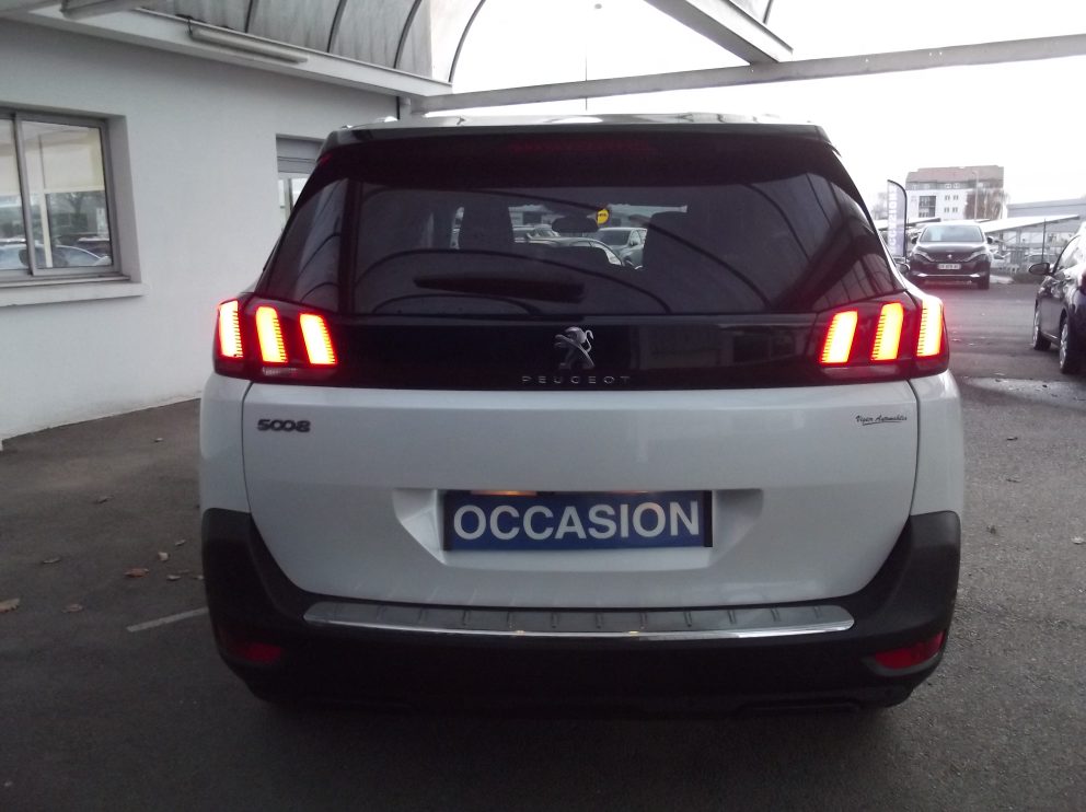 Peugeot 5008 BLUEHDI 130 CV ALLURE BVM - photo 11