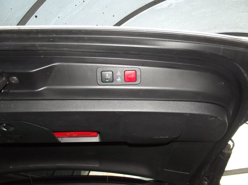 Peugeot 5008 BLUEHDI 130 CV ALLURE BVM - photo 14