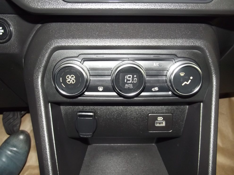 Dacia SANDERO III  TCE 90 CV STEPWAY CONFORT BVM - photo 7