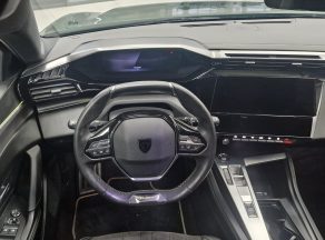 Peugeot 308 B-HDI 130 CV EAT8 GT - photo 8