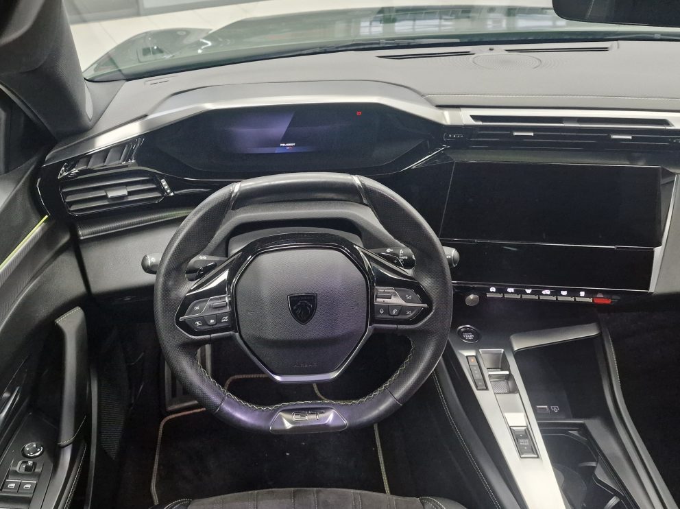 Peugeot 308 B-HDI 130 CV EAT8 GT - photo 8